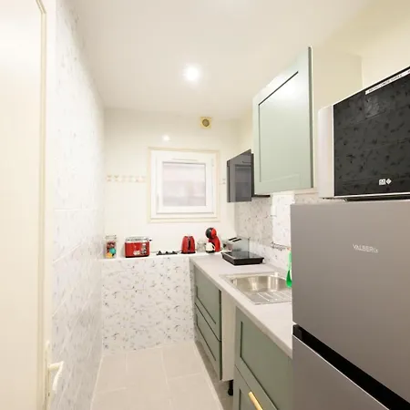 Valentina -inn With Apartamento *
