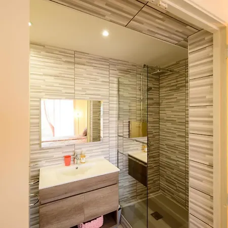 Apartamento Valentina -inn With *